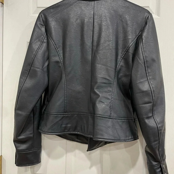 Daisy Fuentes faux Leather Moto Jacket Size Medium Women Black - Picture 6 of 6